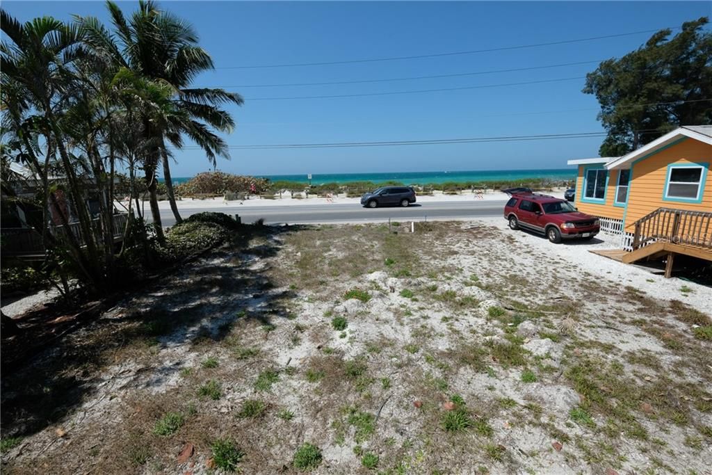 Vendido Recientemente: $959,761 (0.11 acres)