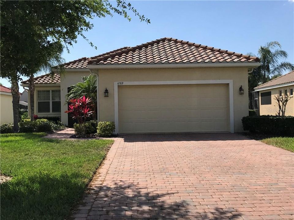 最近售出: $259,000 (3 贝兹, 2 浴室, 1425 平方英尺)