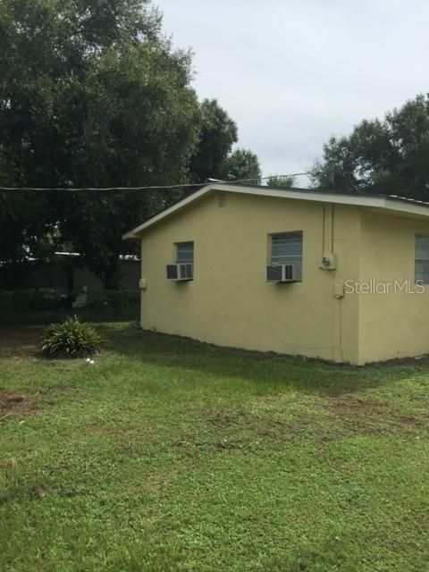 Recently Rented: $900 (3 beds, 1 baths, 864 Square Feet)