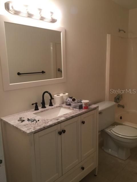 Recently Rented: $900 (3 beds, 1 baths, 864 Square Feet)