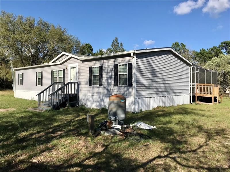 Recently Sold: $120,000 (3 beds, 2 baths, 1560 Square Feet)