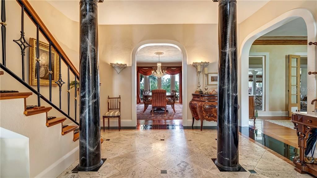 Recently Sold: $1,050,000 (6 beds, 8 baths, 6647 Square Feet)