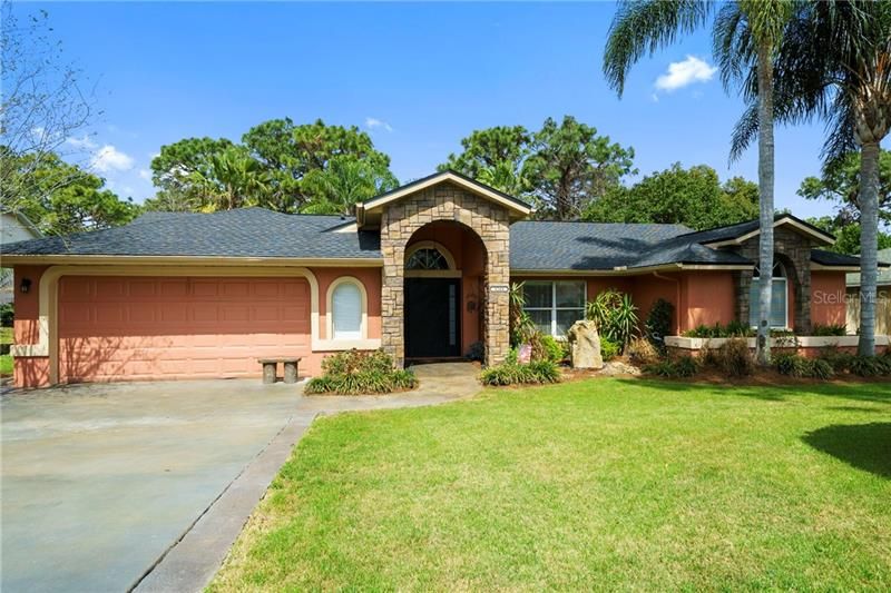Recently Sold: $210,000 (3 beds, 2 baths, 1681 Square Feet)
