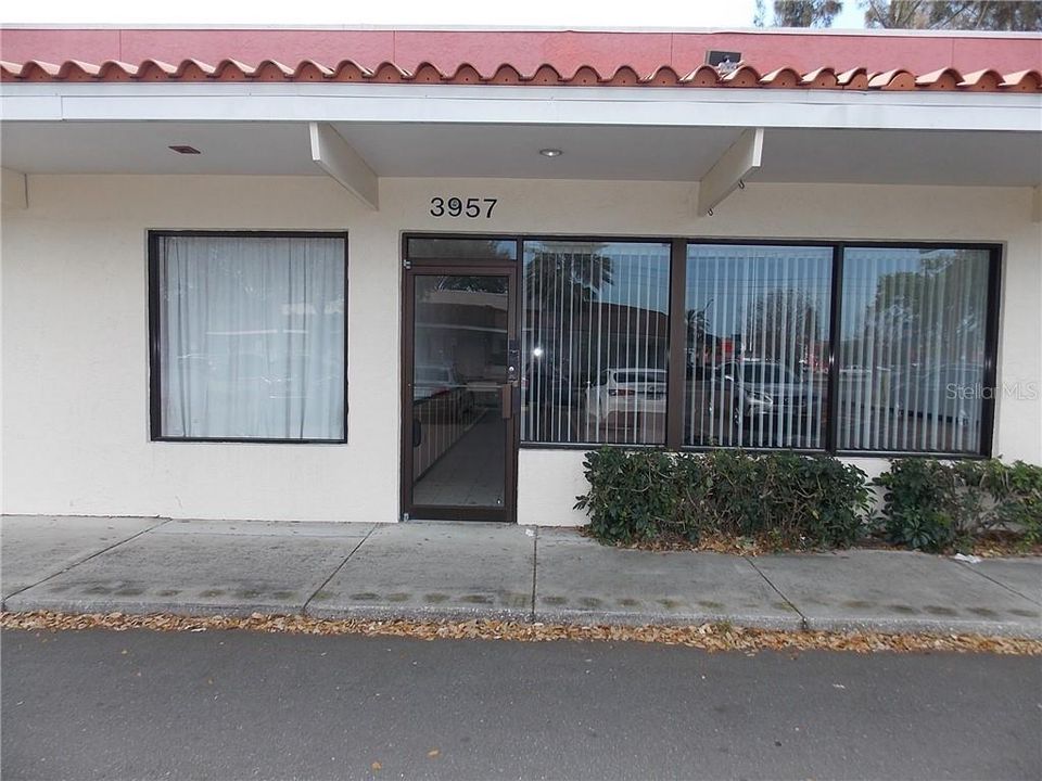 Recently Sold: $1,962 (0 beds, 0 baths, 1569 Square Feet)