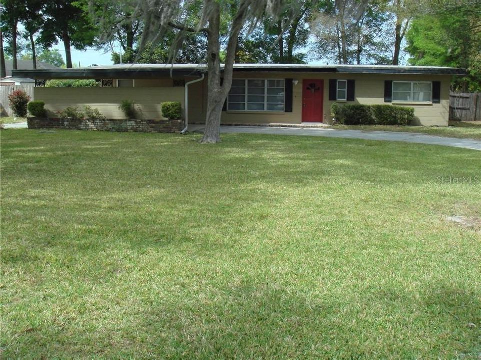 Recientemente alquilado: $1,400 (3 camas, 2 baños, 1760 Pies cuadrados)