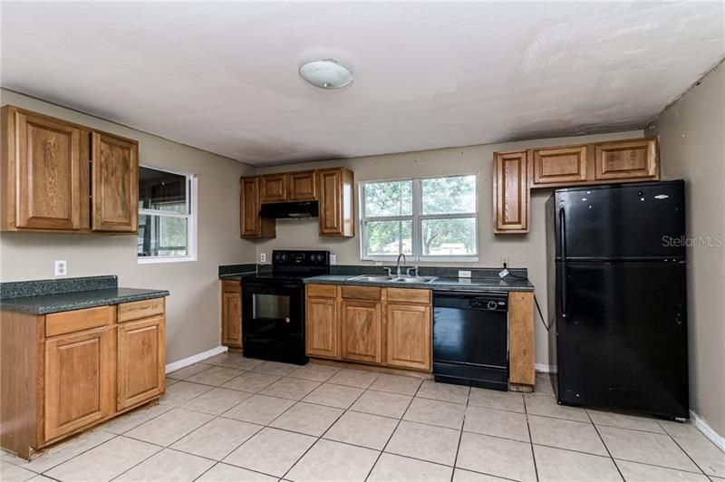Recently Sold: $69,000 (3 beds, 1 baths, 816 Square Feet)