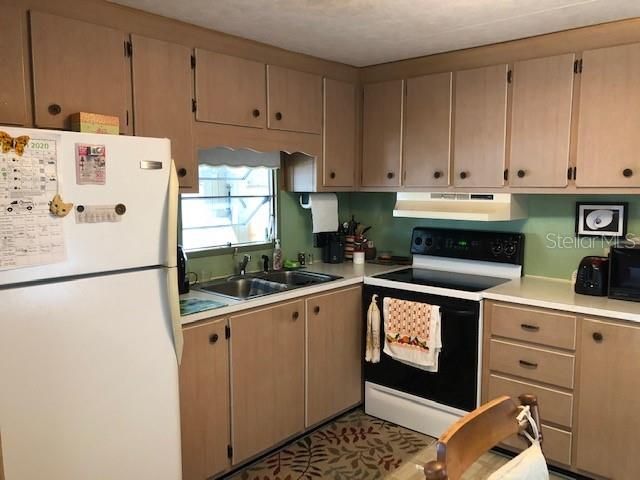 Recently Sold: $32,500 (1 beds, 1 baths, 576 Square Feet)