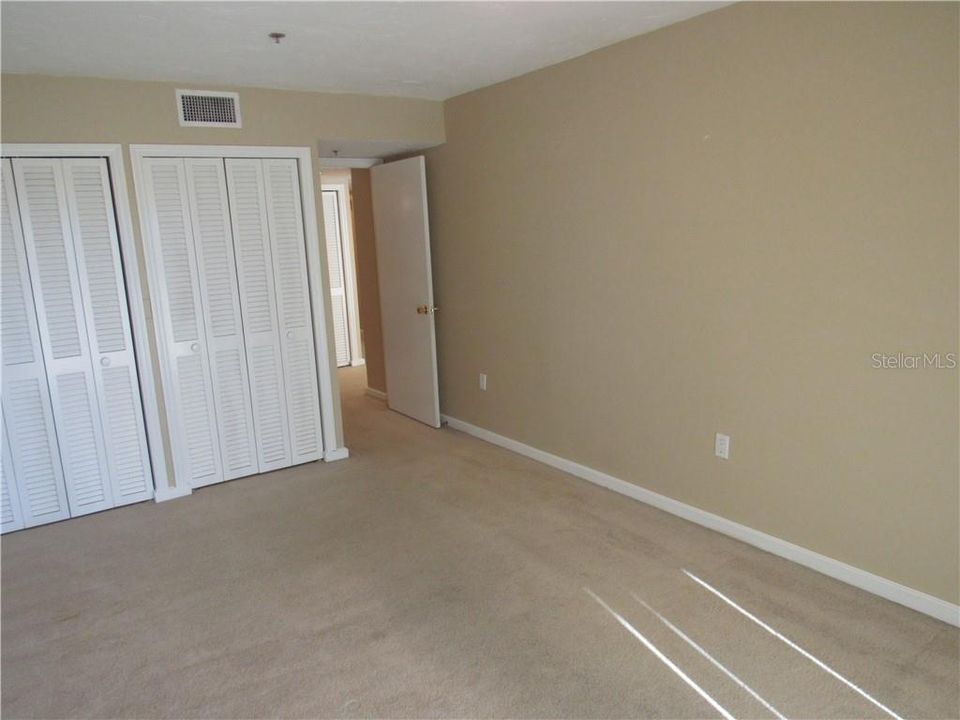 2nd bedroom has tons of closet space