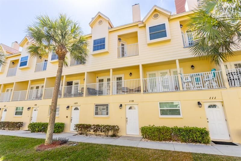 Recently Sold: $499,000 (3 beds, 2 baths, 1237 Square Feet)