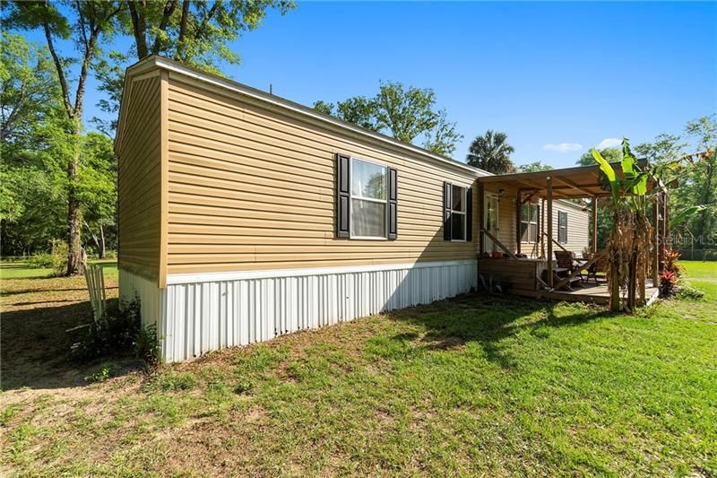Recently Sold: $140,000 (3 beds, 2 baths, 1095 Square Feet)