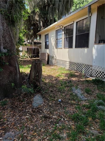 Recently Sold: $56,000 (3 beds, 2 baths, 1260 Square Feet)