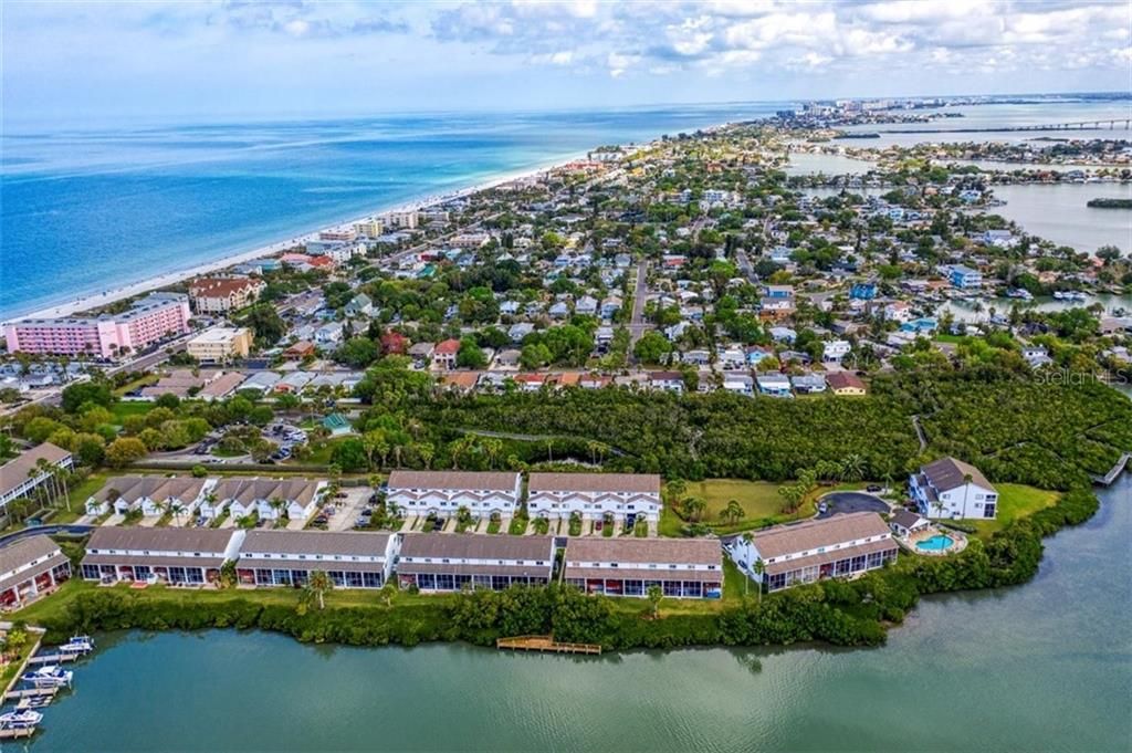 Недавно продано: $449,000 (3 спален, 3 ванн, 1462 Квадратных фут)