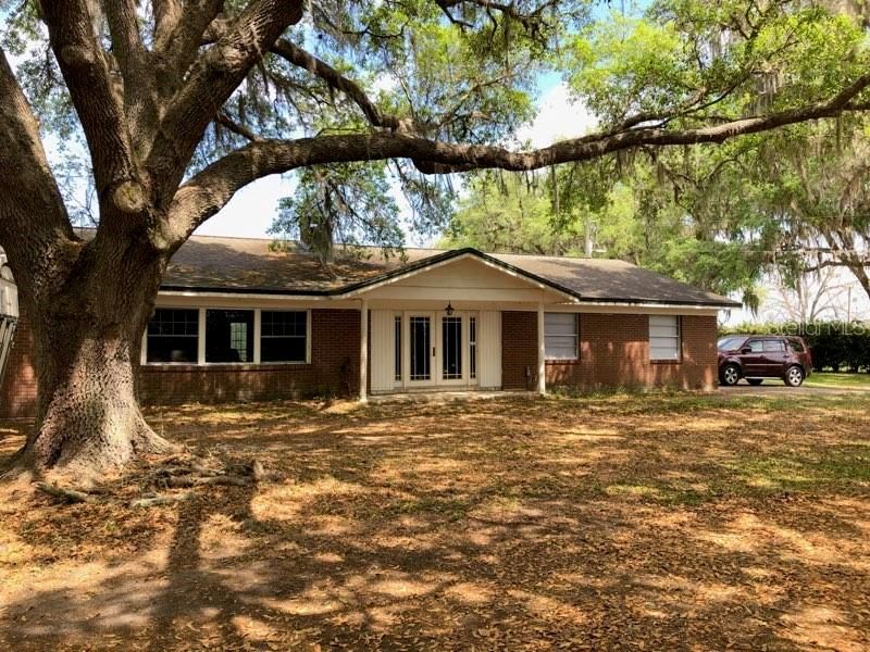Recently Rented: $1,800 (3 beds, 2 baths, 2778 Square Feet)