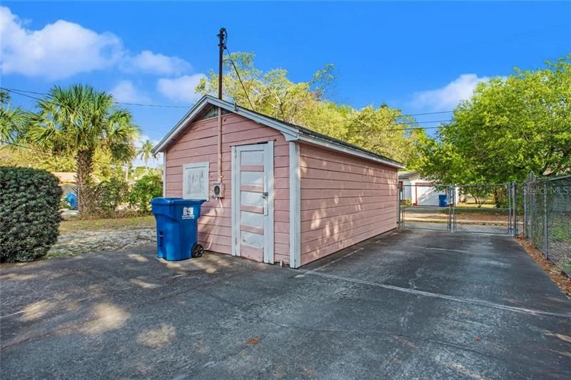 Recently Sold: $59,000 (3 beds, 2 baths, 1135 Square Feet)