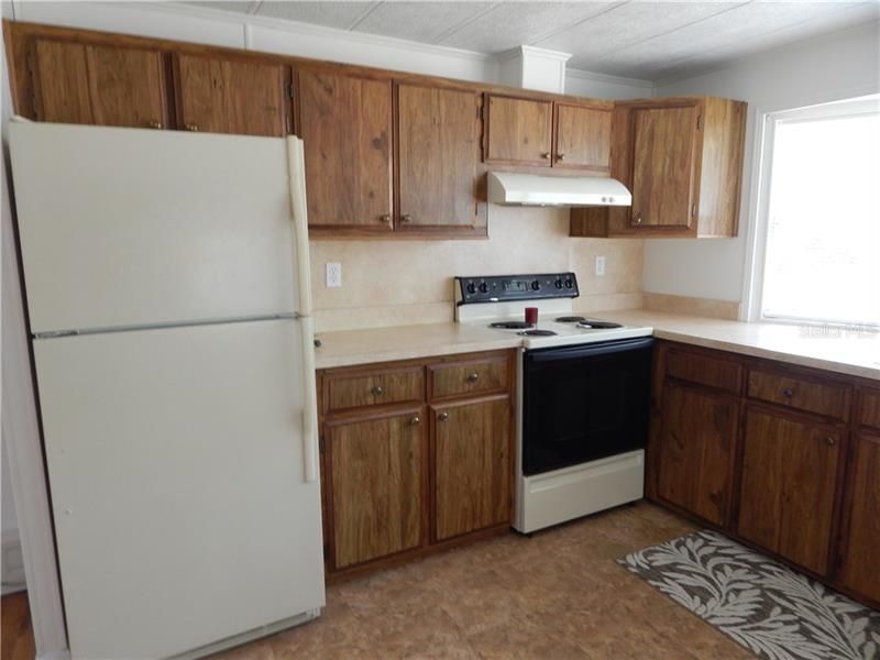 Recently Sold: $130,000 (2 beds, 2 baths, 896 Square Feet)