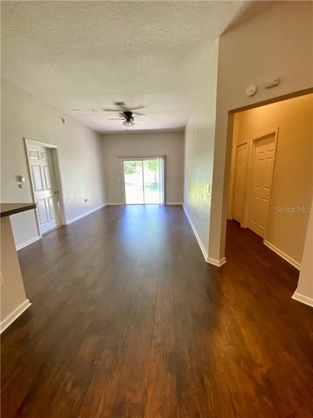 Recently Sold: $102,000 (2 beds, 2 baths, 1118 Square Feet)