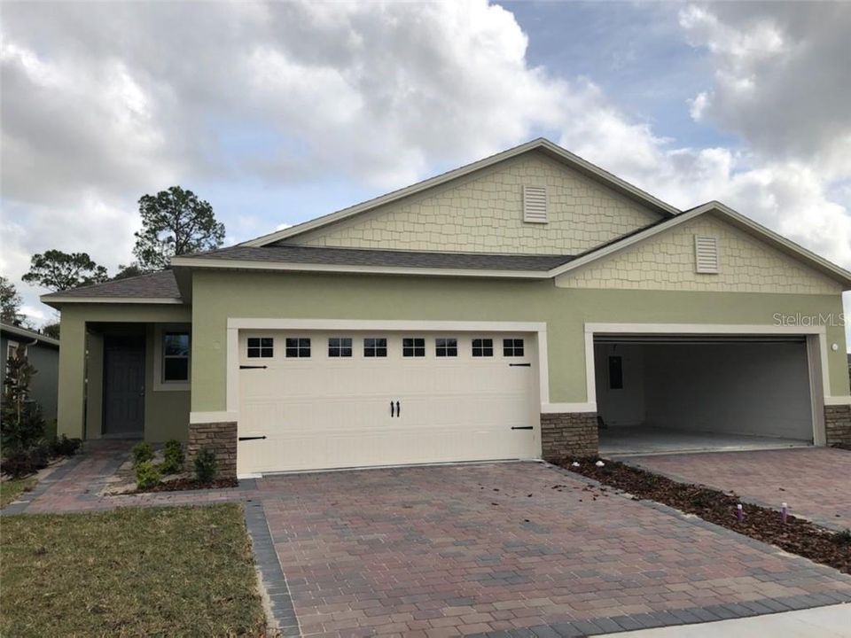 Recently Sold: $222,595 (2 beds, 2 baths, 1608 Square Feet)