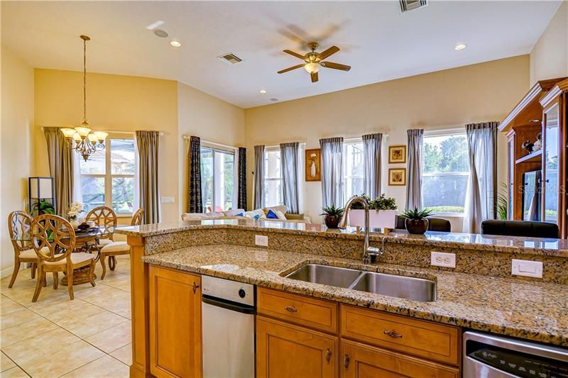 Kitchen w/separate Eat-in area opens to Family Room