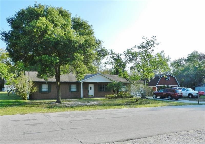 Recently Sold: $211,500 (3 beds, 2 baths, 2056 Square Feet)