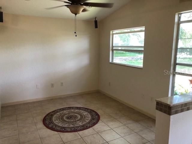 Recently Rented: $1,000 (1 beds, 1 baths, 650 Square Feet)