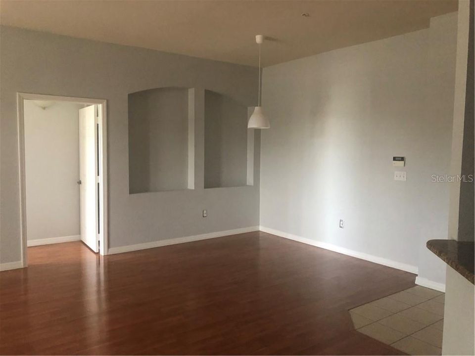 Vendido Recientemente: $184,900 (3 camas, 2 baños, 1433 Pies cuadrados)