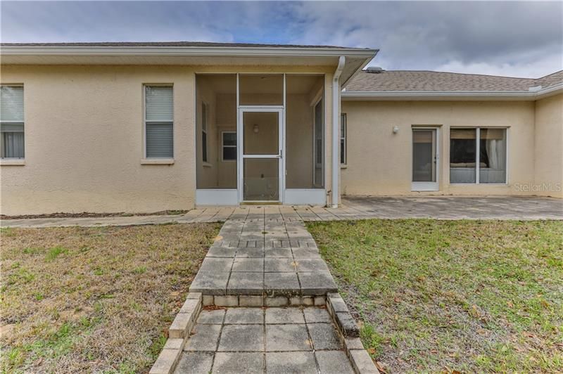Recently Sold: $275,000 (3 beds, 2 baths, 1683 Square Feet)