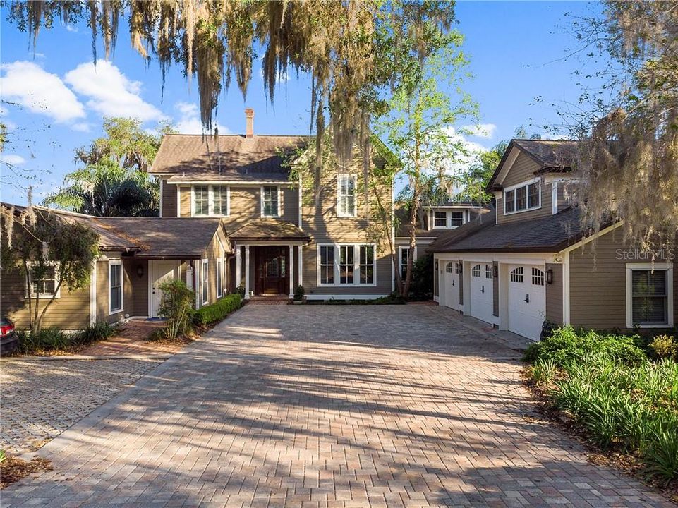 Recently Sold: $1,500,000 (5 beds, 6 baths, 6543 Square Feet)