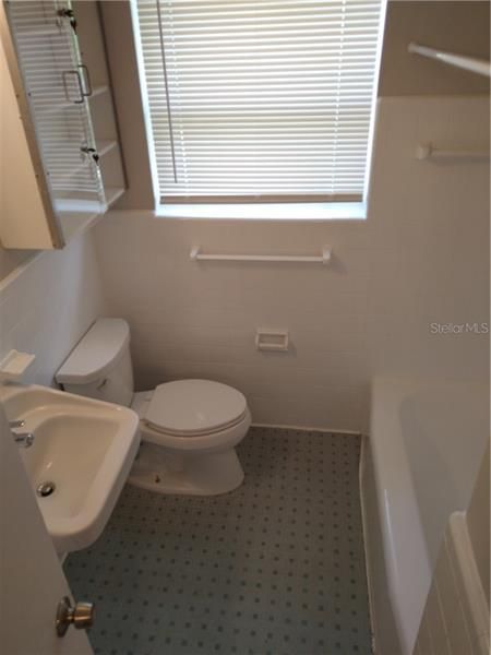 最近租的: $850 (2 贝兹, 1 浴室, 1080 平方英尺)