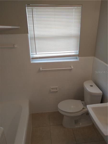 Recently Rented: $850 (2 beds, 1 baths, 1080 Square Feet)