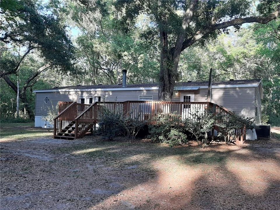 Recently Sold: $149,000 (3 beds, 2 baths, 1984 Square Feet)