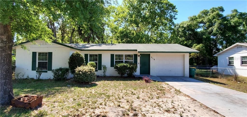 Recently Rented: $1,100 (3 beds, 1 baths, 1050 Square Feet)