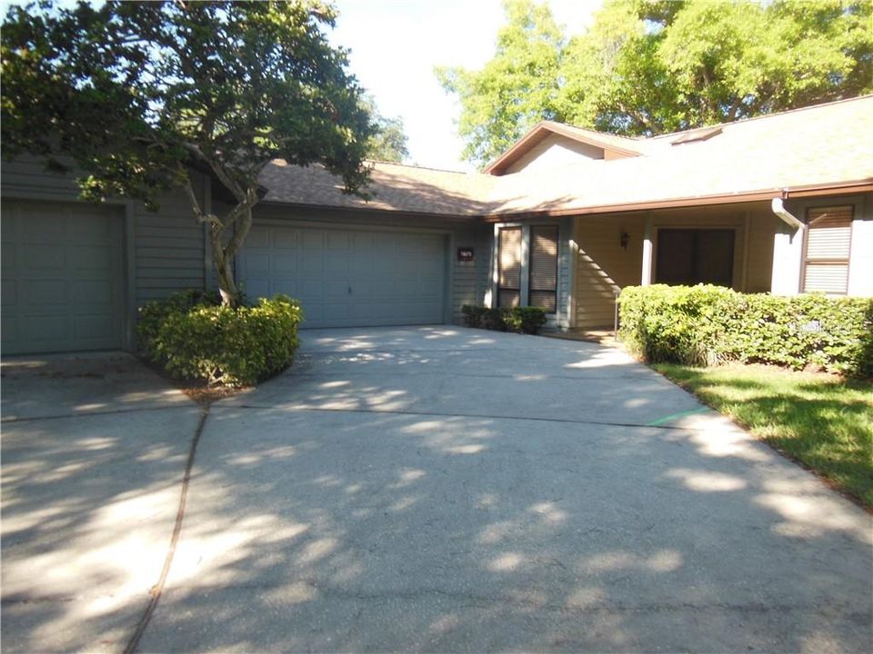 最近售出: $300,000 (3 贝兹, 2 浴室, 1705 平方英尺)