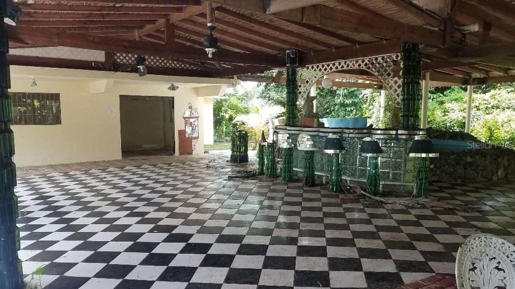 Vendido Recientemente: $76,000 (2 camas, 2 baños, 1057 Pies cuadrados)