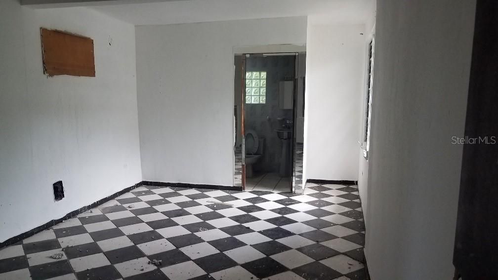 Vendido Recientemente: $76,000 (2 camas, 2 baños, 1057 Pies cuadrados)