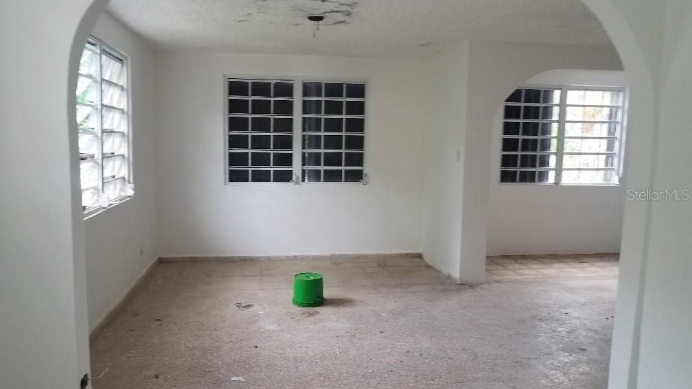 Vendido Recientemente: $76,000 (2 camas, 2 baños, 1057 Pies cuadrados)