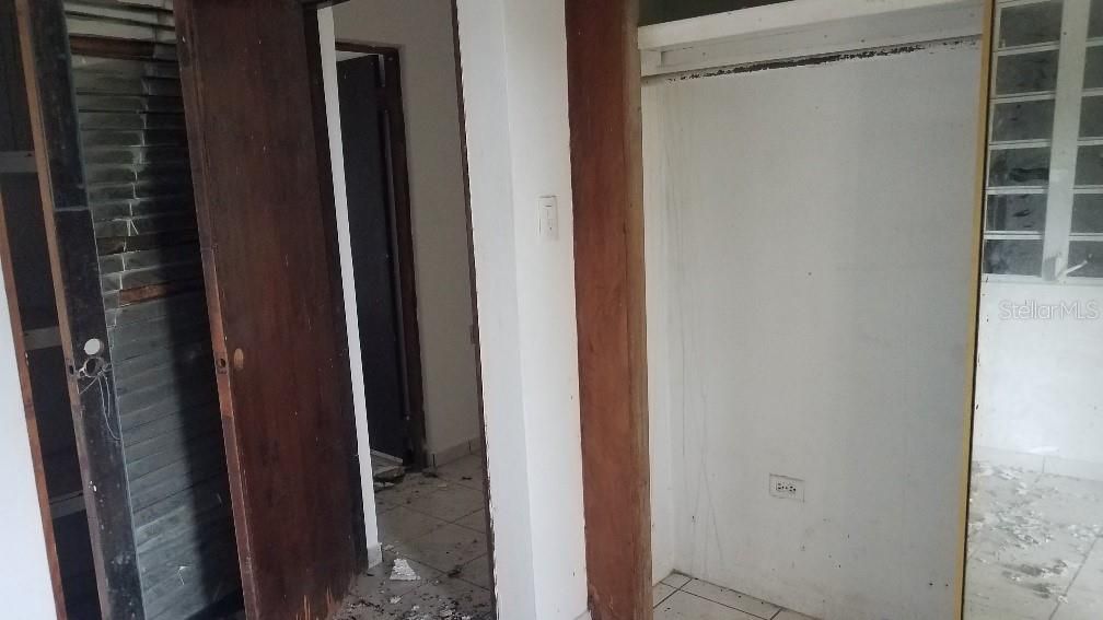 Vendido Recientemente: $76,000 (2 camas, 2 baños, 1057 Pies cuadrados)