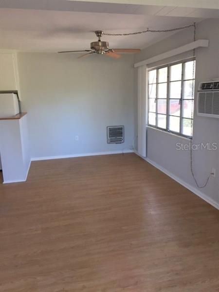 Recently Rented: $1,150 (1 beds, 1 baths, 572 Square Feet)
