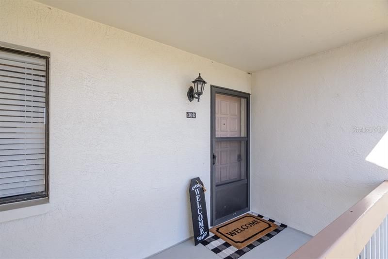 Recently Sold: $173,900 (2 beds, 2 baths, 1196 Square Feet)