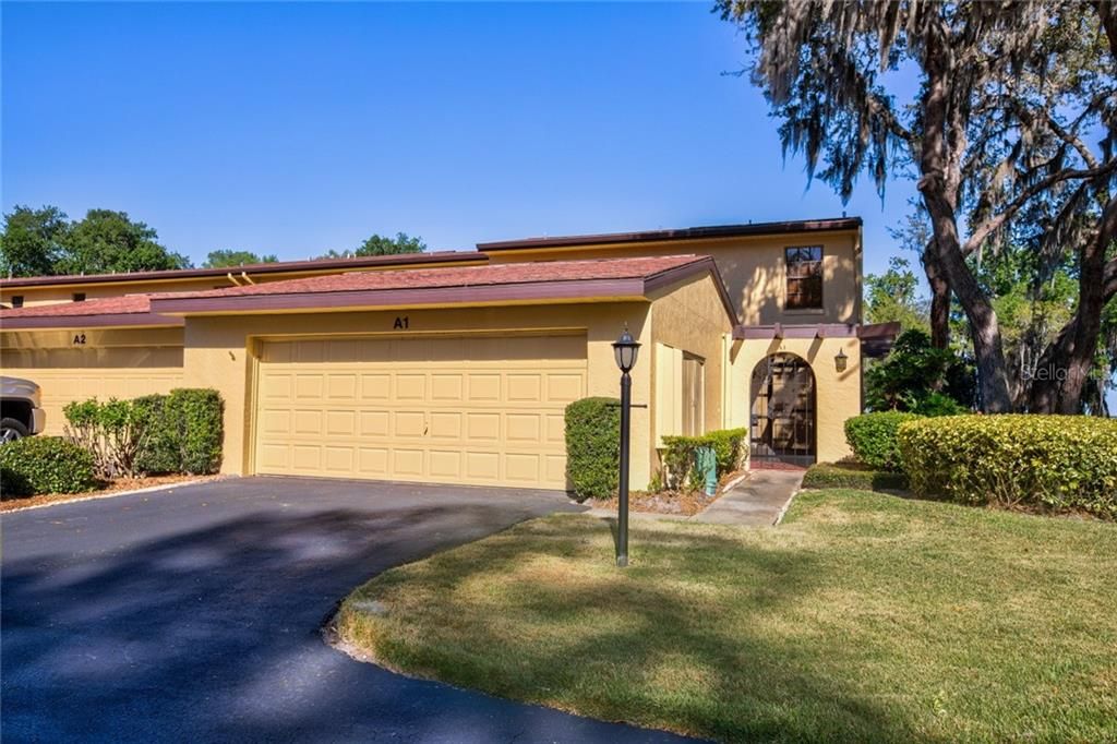 Vendido Recientemente: $249,900 (3 camas, 3 baños, 2066 Pies cuadrados)