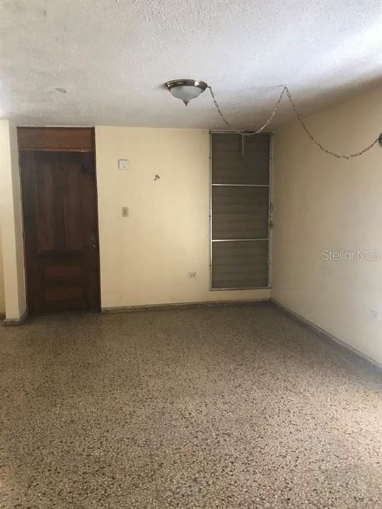 Vendido Recientemente: $80,000 (3 camas, 2 baños, 967 Pies cuadrados)