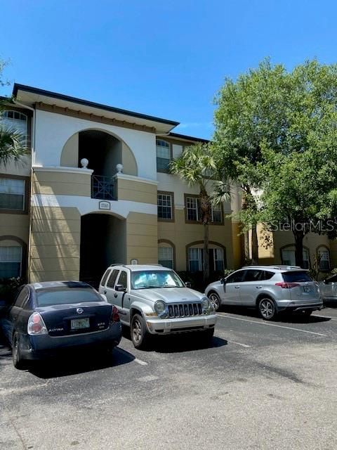 Recently Sold: $104,000 (1 beds, 1 baths, 892 Square Feet)