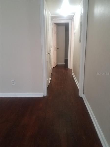 Recently Rented: $910 (3 beds, 1 baths, 1115 Square Feet)