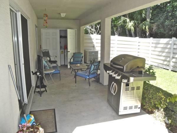 Recently Rented: $1,000 (2 beds, 2 baths, 1272 Square Feet)