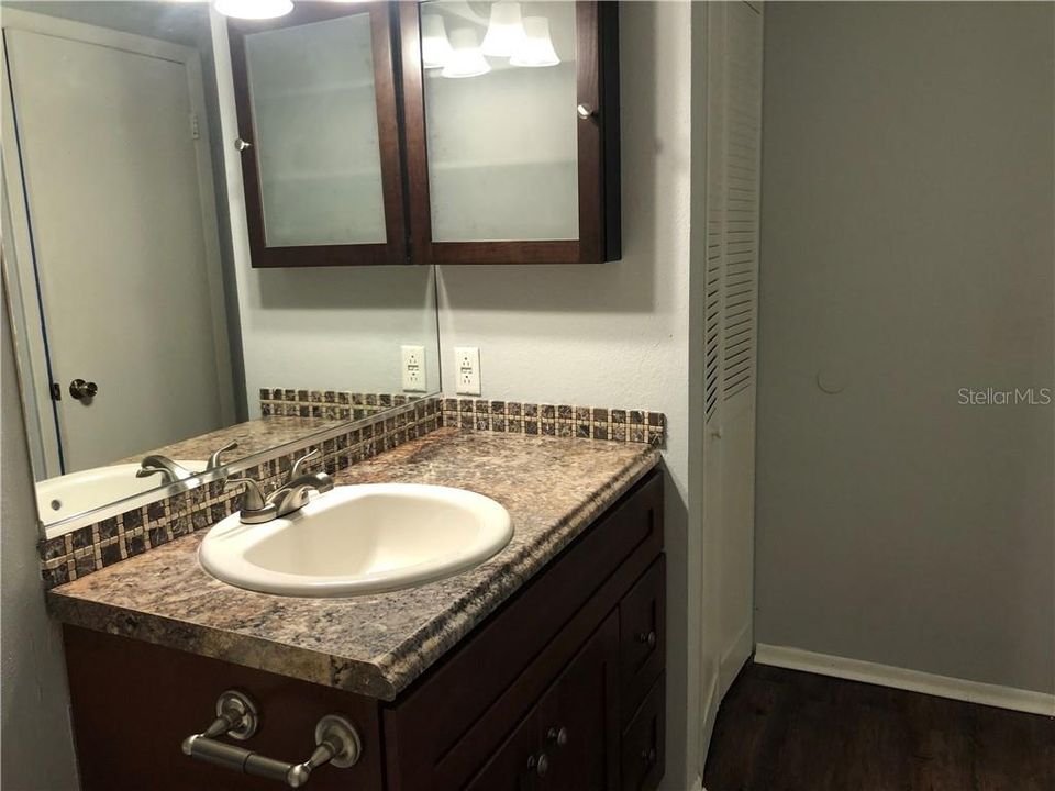 Recently Rented: $920 (1 beds, 1 baths, 662 Square Feet)