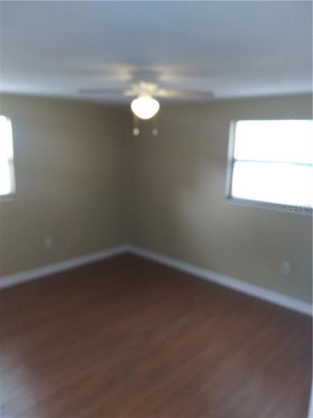 Recently Rented: $995 (2 beds, 2 baths, 936 Square Feet)