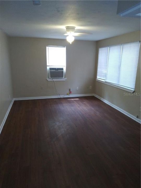 Recently Rented: $725 (2 beds, 1 baths, 1680 Square Feet)