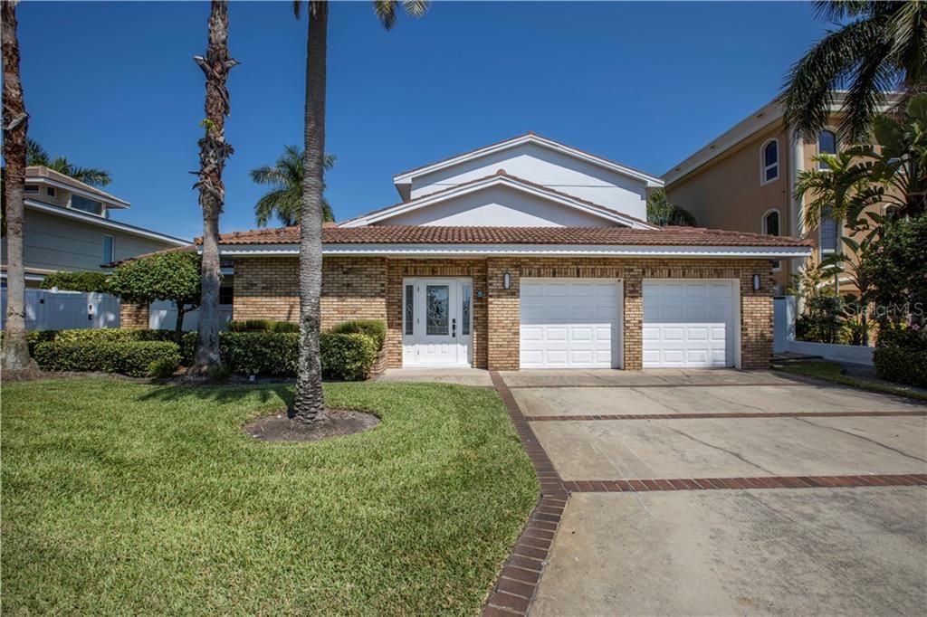 Recently Sold: $1,099,900 (4 beds, 3 baths, 2848 Square Feet)