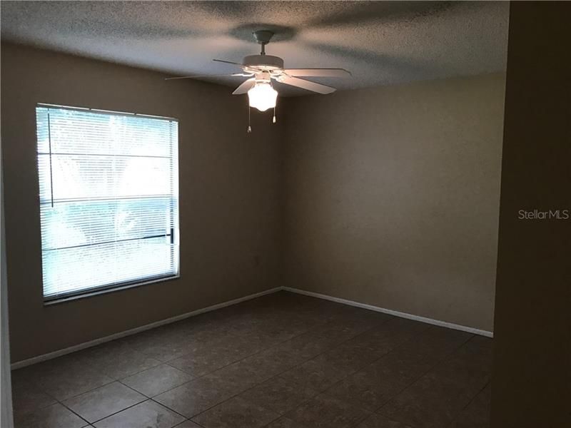 Recently Rented: $1,050 (3 beds, 2 baths, 1341 Square Feet)