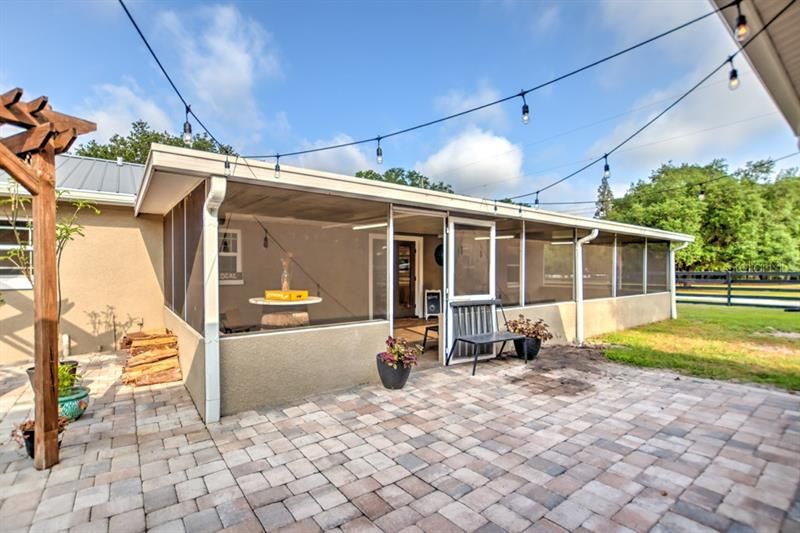 Recently Sold: $309,000 (3 beds, 2 baths, 1340 Square Feet)