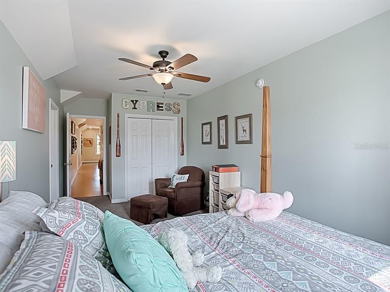 Recently Sold: $300,000 (2 beds, 2 baths, 1200 Square Feet)